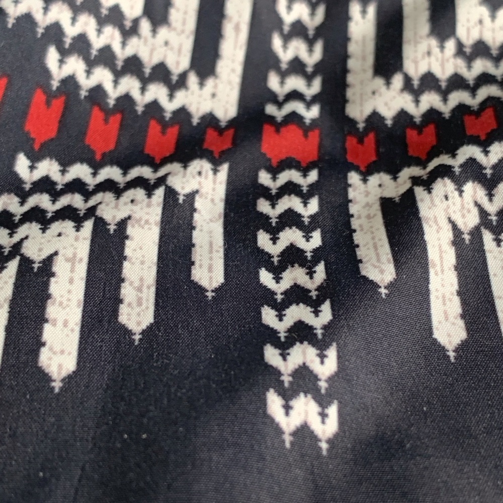 Men's Patterned Vest - Picture 4 of 10